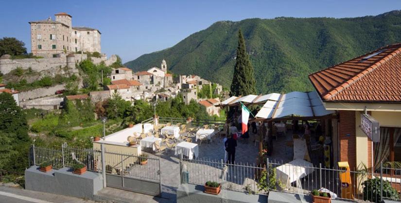 Albergo Cecchin Balestrino Экстерьер фото