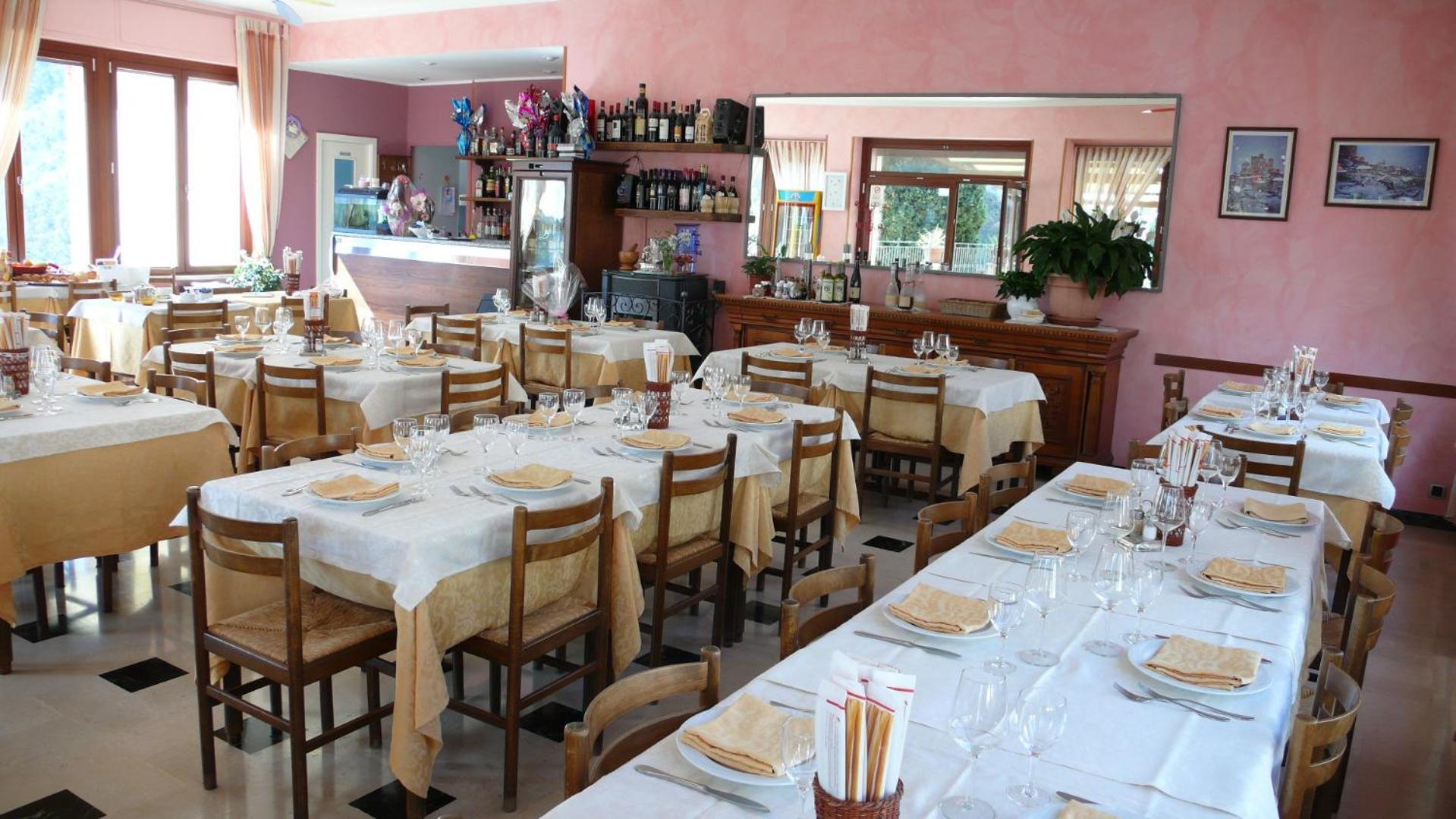 Albergo Cecchin Balestrino Экстерьер фото